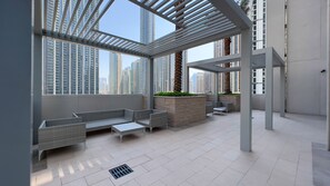 Terrace/patio - HomesGetaway-Luxury1BR in Forte Downtown (Dubai)