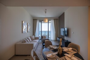 Living area - HomesGetaway-Luxury1BR in Forte Downtown (Dubai)