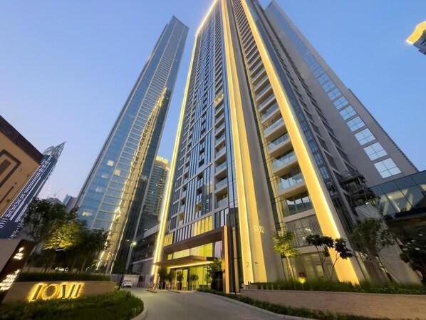 Front of property - HomesGetaway-Luxury1BR in Forte Downtown (Dubai)