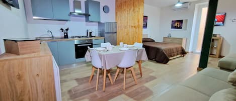 1 Schlafzimmer, Zimmersafe, Bügeleisen/Bügelbrett, kostenloses WLAN