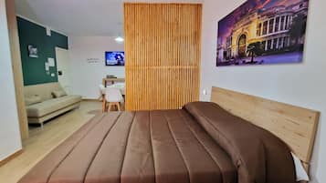 1 chambre, coffres-forts dans les chambres, fer et planche à repasser