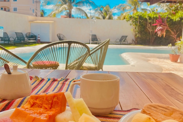 Kopi dan/atau alat penyeduh kopi