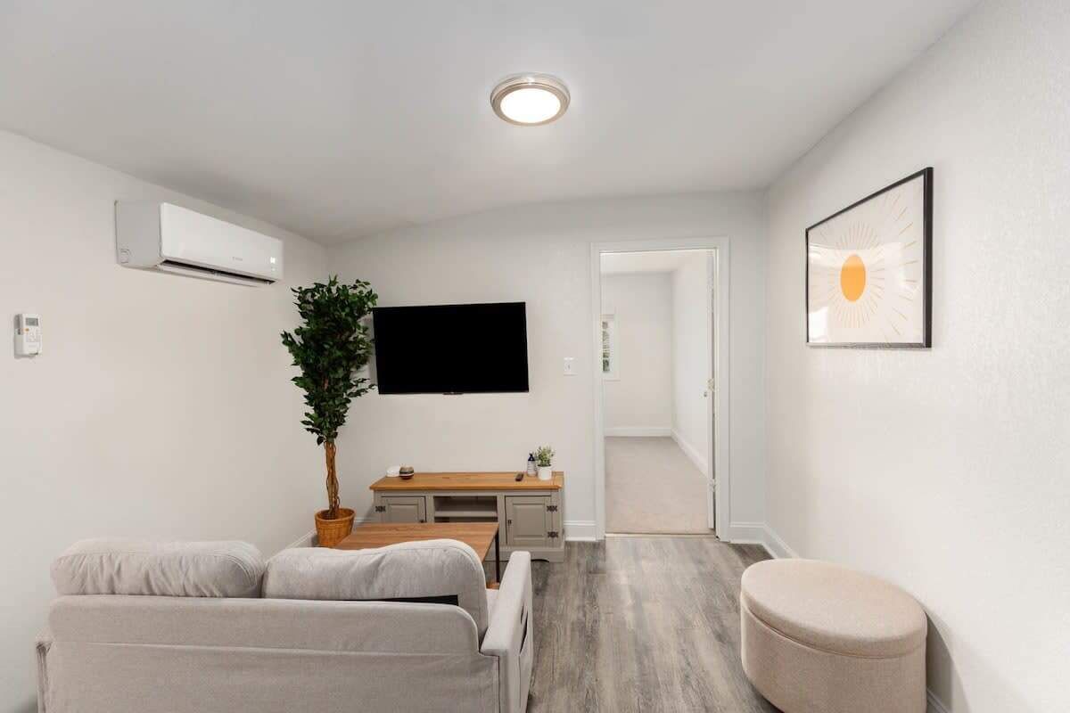 2 BR Sunset Suite / Beach / Washer and Dryer / Cozy