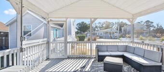 Ava's Beach Cottage by Seaside Vacations & Sales