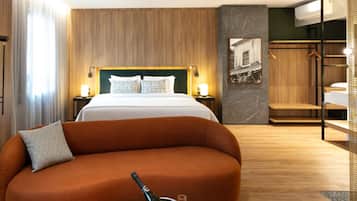 Suíte premium | 1 quarto, cofres nos quartos, Wi-Fi de cortesia, roupa de cama
