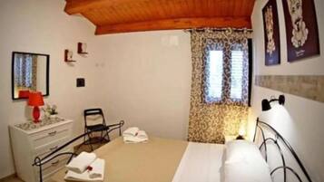 2 Schlafzimmer, Reisekinderbett, kostenloses WLAN, Bettwäsche