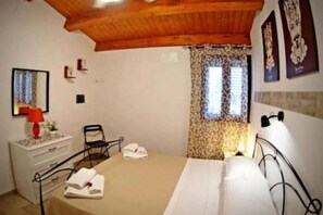 2 slaapkamers, reisbedje, gratis wifi, beddengoed