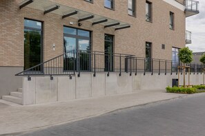 Front of property - Modern Apartment With Balcony by Renters (Warsaw)