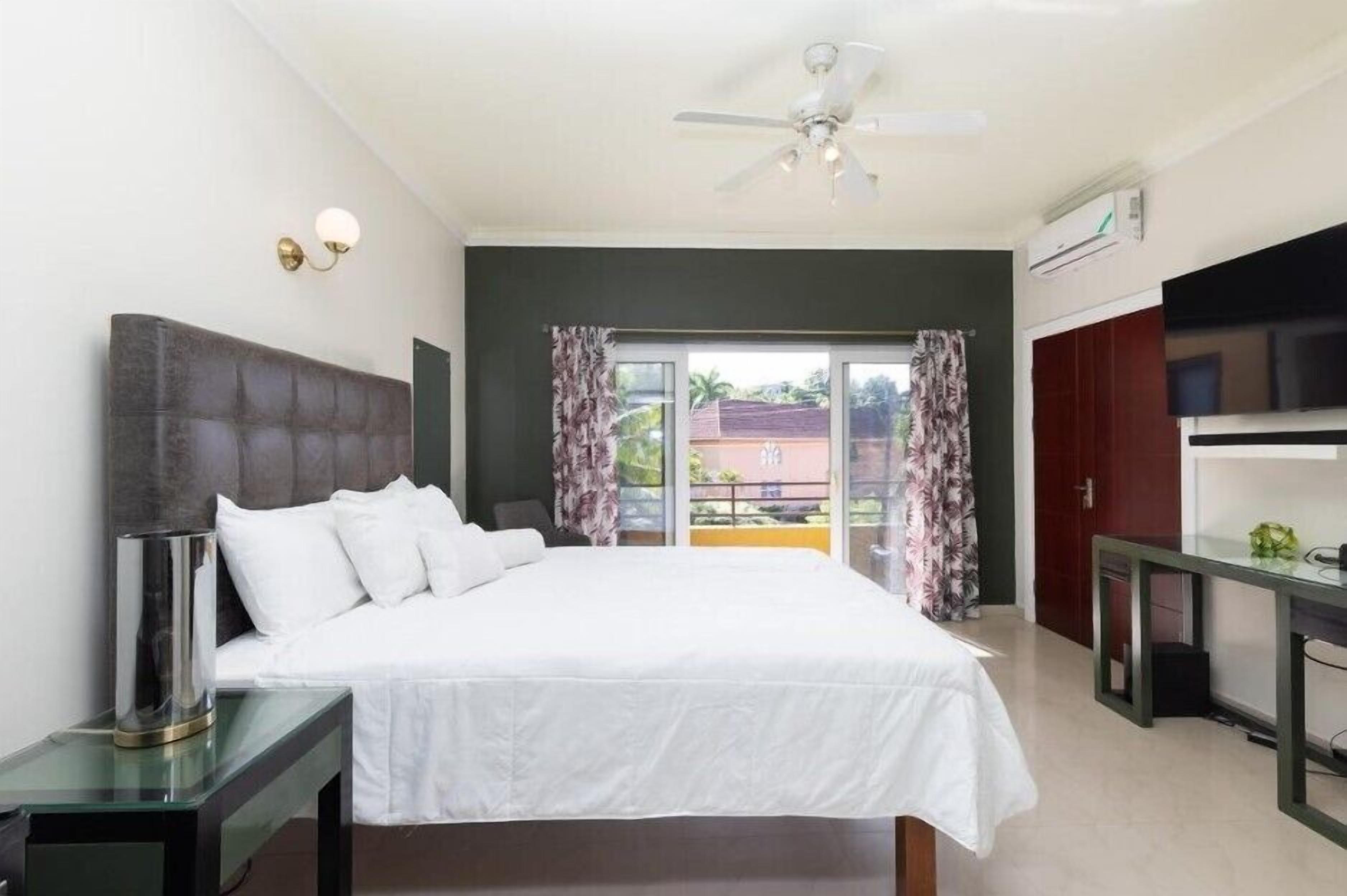 Crystal Cove Gems en Ocho Ríos