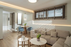 Luxury One Bedroom House | Living area | 42-inch Smart TV with cable channels - Arvacay Luxury home (Hersonissos)