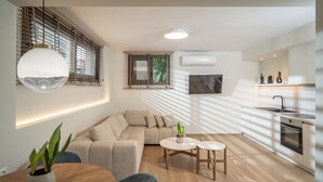 Luxury One Bedroom House | Eget kjøkken | Espressomaskin, kaffetrakter/tekoker, kjøleskap og ovn