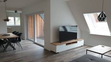 Smart-TV, Tischtennisplatte