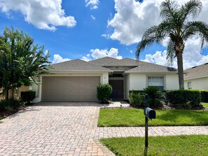 Exterior - Last Minute Disney Getaway! Luxury Villa with Private Pool & Game Room. Book Now! #71965 (Orlando)