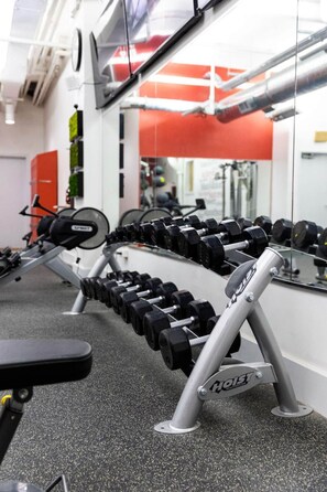 Fitness facility - Modern Loft, Historic Streets- 2 bed/2 bath (Pensacola)