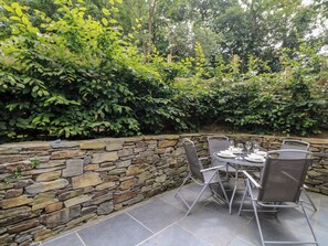 Outdoor dining - Wildwood (Newquay)