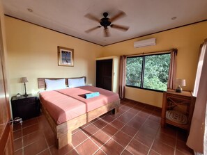 4 dormitoris, wifi i roba de llit 