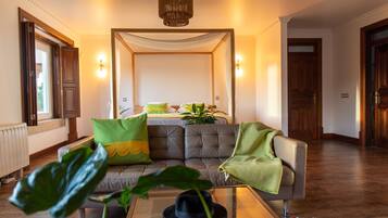 Deluxe Suite | Premium bedding, down comforters, free WiFi