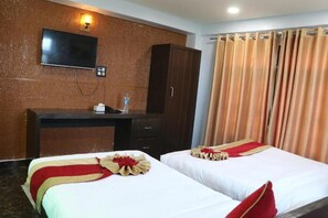 1 bedroom, desk, WiFi, bed sheets - Hotel Darshan- Double room #3 (Birendranagar)