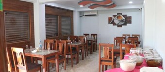 Hotel Darshan- Double room #1
