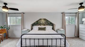 3 Schlafzimmer, Schreibtisch, Bügeleisen/Bügelbrett, WLAN