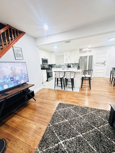 Spacious  3 -Bedroom Home: Your Perfect Family Haven Awaits!"