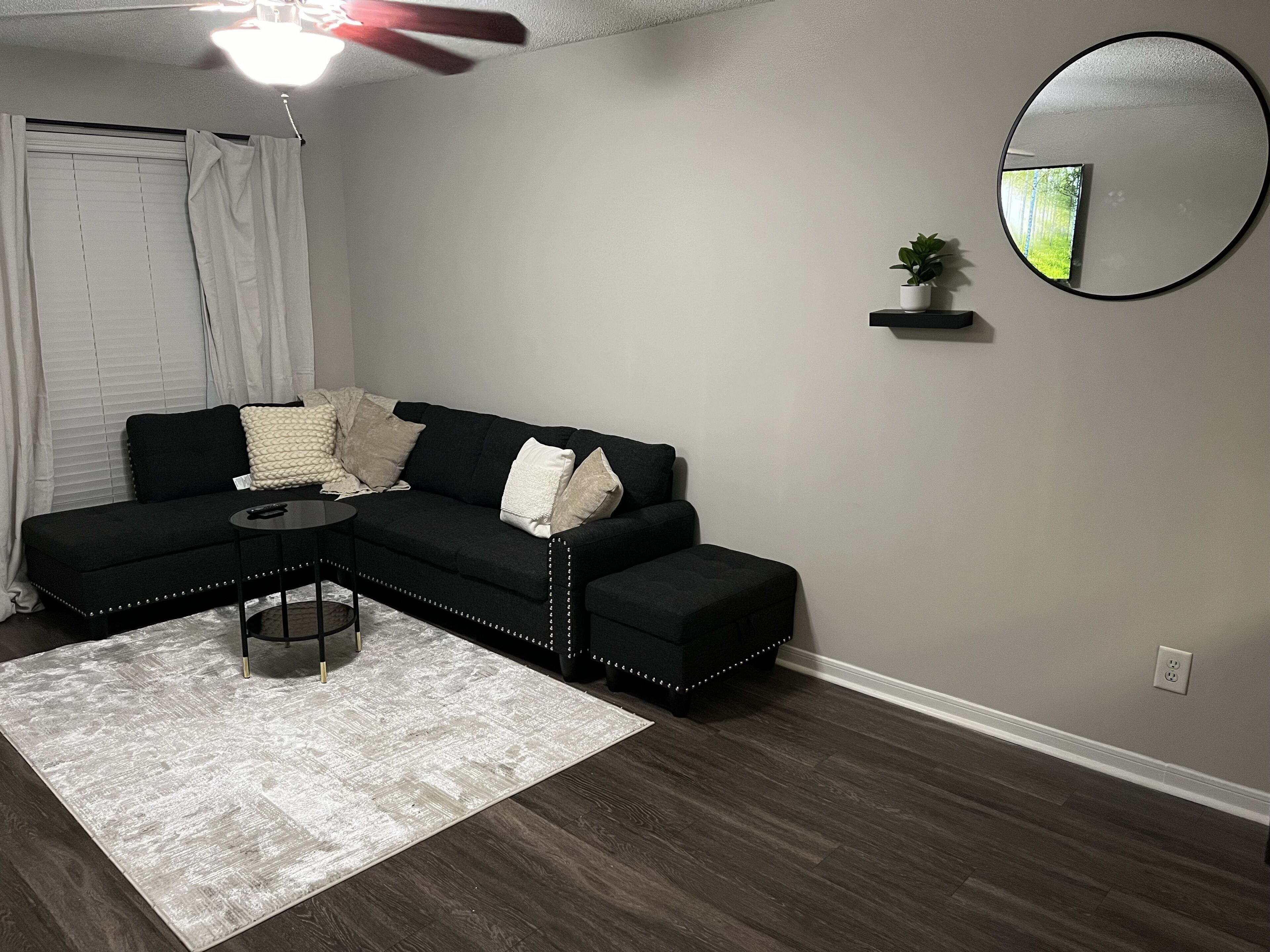 Cozy 1 bedroom in the heart of Buckhead!
