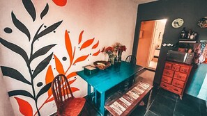 Full-sized fridge, microwave, oven, toaster - Casa Carioca (Rio de Janeiro)