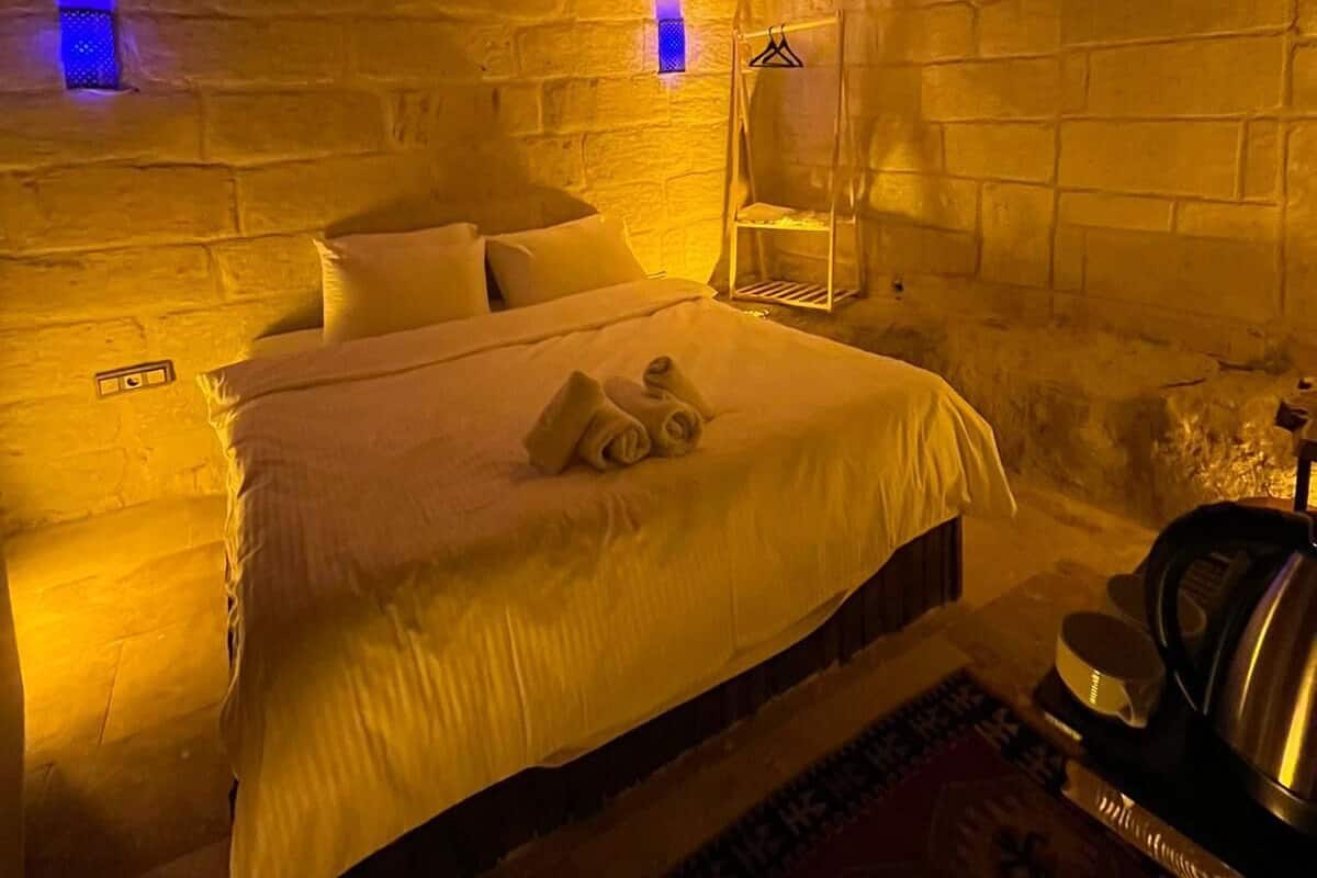 Classic Room | Egyptian cotton sheets, premium bedding, down comforters