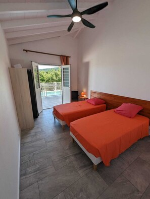 3 bedrooms, iron/ironing board, travel crib, free WiFi