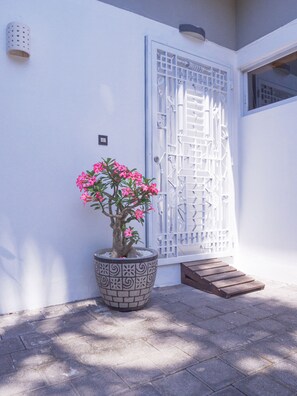 Exterior detail - Unique 3 Bedroom Villa in Canggu (Bali)