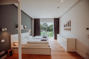 2 bedrooms, desk, iron/ironing board, WiFi - "stadt-land-scheune" - Luxuriös in Alten Gemäuern (Braunschweig)