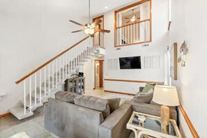 Living area - Beachen Bliss in 500 Steps! Soft Sugar Sand, Crystal Water, Private Beach Access (Panama City Beach)