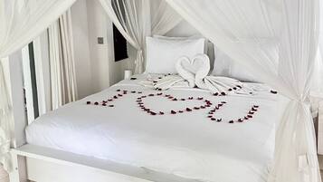 2 Schlafzimmer, Zimmersafe, Schreibtisch, Bügeleisen/Bügelbrett