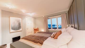 4 soverom, strykejern/-brett, reiseseng for barn og wi-fi