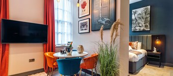 Duke Street Townhouse by EPIC