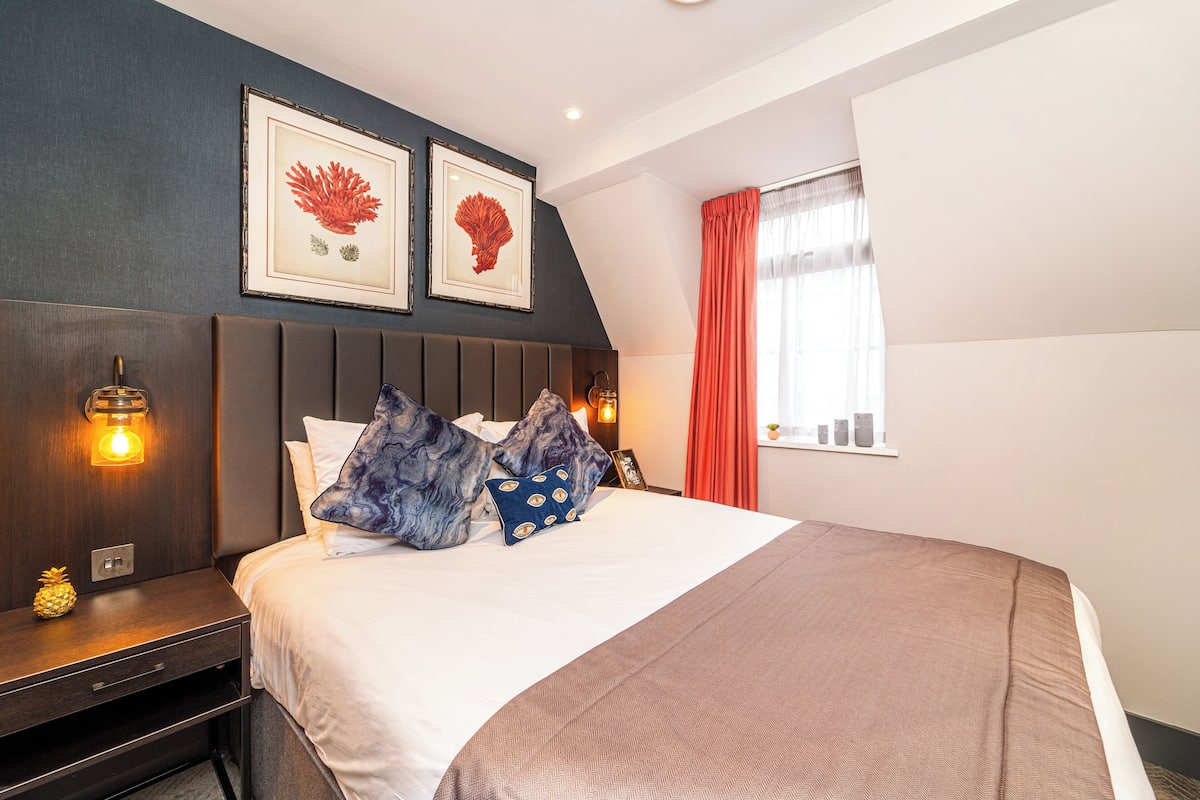 Apartment 302 - One-bedroom