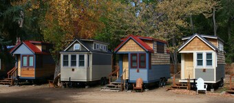 Charming Couples’ Escape – The Rusty Aspen Tiny Home in Lyons, CO