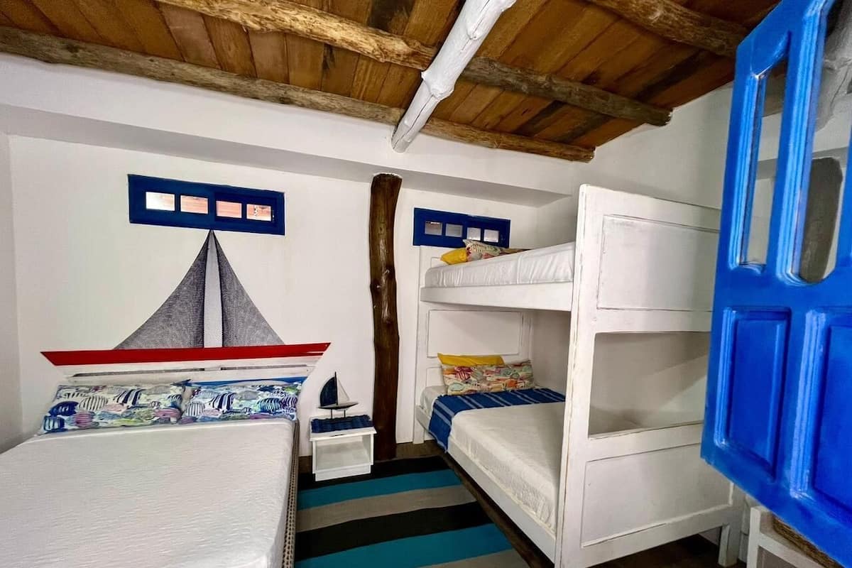 Family Quadruple Room | Laptop workspace
