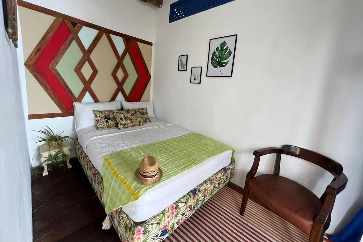 Comfort Double Room | Laptop workspace