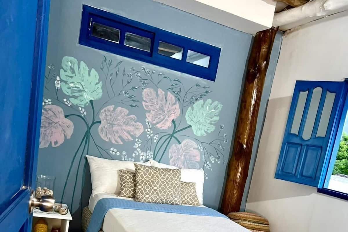 Economy Double Room | Laptop workspace