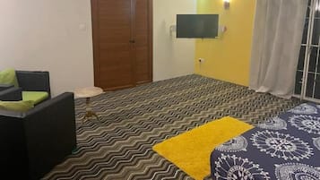 3 chambres, fer et planche Ă repasser, Wi-Fi gratuit, draps fournis