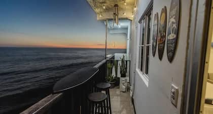 Cozy beachfront studio at heart of Puerto de La Libertad