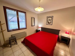 4 bedrooms, desk, iron/ironing board, travel cot - Chalet du Cutié (Gerbamont)