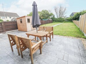 Cottage | Outdoor dining - Sŵn Y Môr (Burry Port)