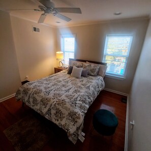 3 Schlafzimmer, Bügeleisen/Bügelbrett, WLAN, Bettwäsche