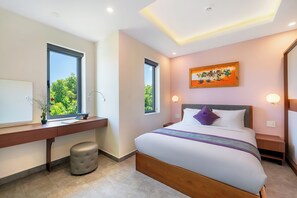Penthouse, 2 Bedrooms, Garden View | Hypo-allergenic bedding, memory-foam beds, minibar, desk