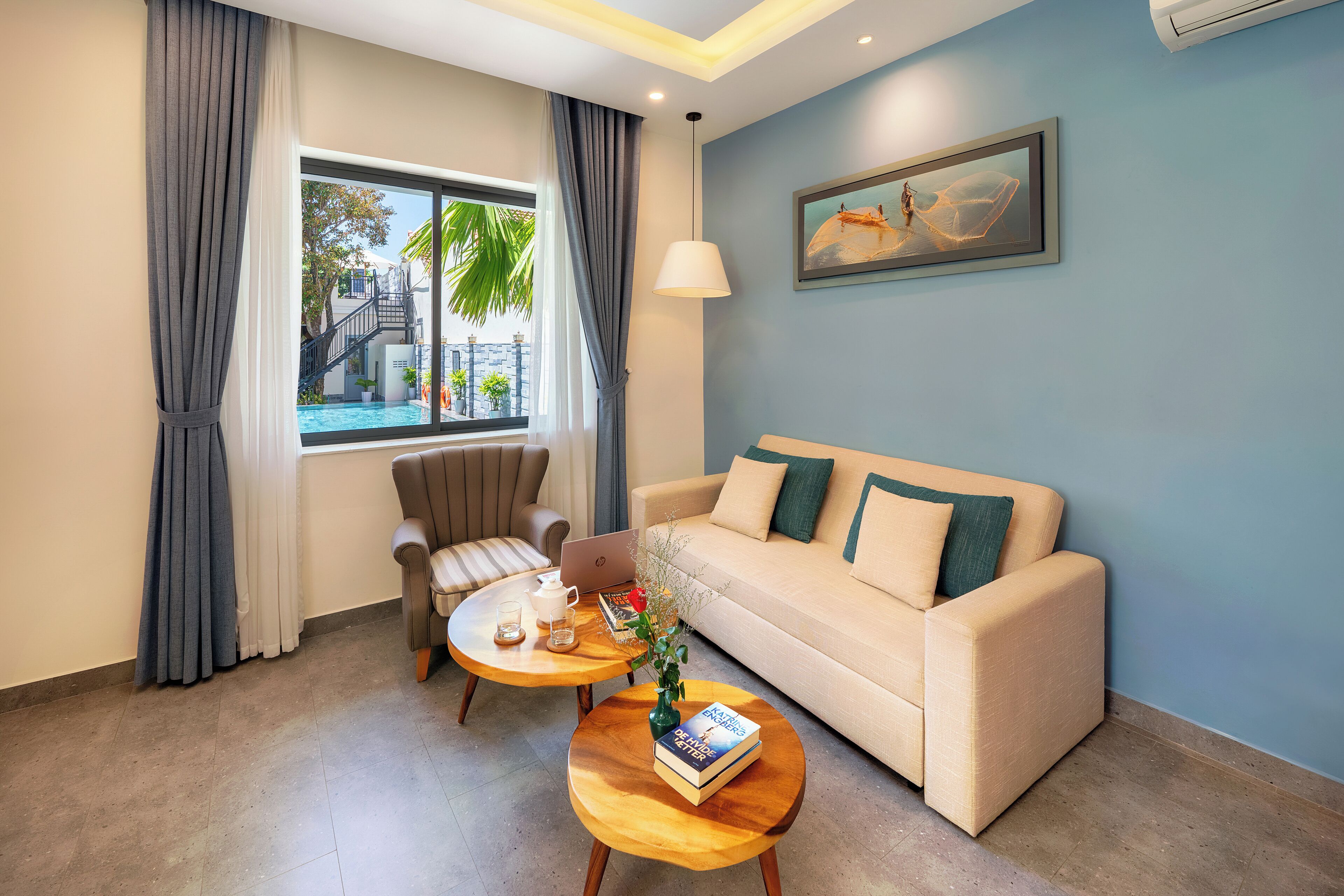 公寓, 2 間臥室, 泳池景 | 防敏寢具、記憶棉床墊、迷你吧、書桌