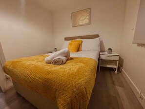 2 soverom, strykejern/-brett, wi-fi (inkludert) og sengetøy