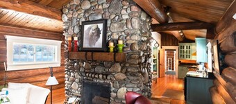 Charming, Rustic Cabin on River on a Working Wyoming Ranch
