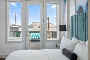 8 habitaciones, tabla de planchar con plancha, cuna de viaje y wifi
